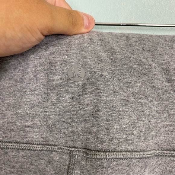Lululemon‎ Wunder Lounge Tight Sz 4 Gray W5COKS - Picture 3 of 4